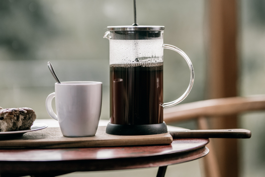 FRENCH PRESS NEDİR? FRENCH PRESS İLE KAHVE NASIL DEMLENİR?