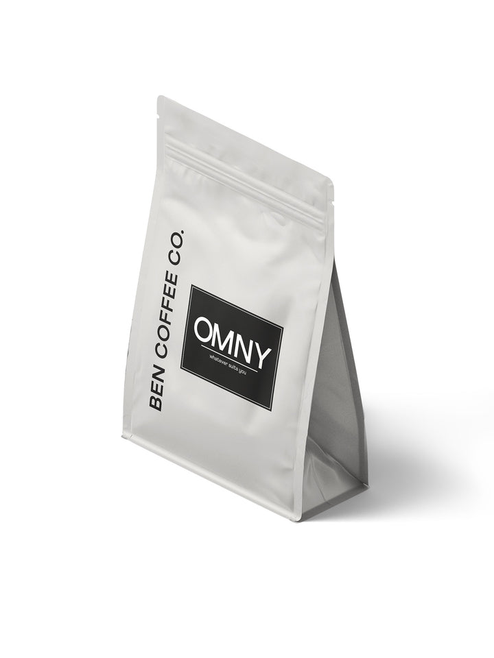 OMNY Dark koyu kavrum espresso blend paketi. Taze kavrulmuş espresso kahve çekirdeği ve öğütülmüş kahve seçenekleri – Ben Coffee Co.